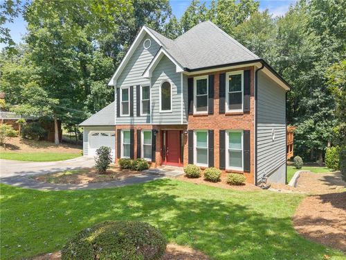 6413 Farm Ridge Ct, Flowery Branch, GA, 30542-5054 | Card Image