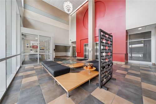 apt-403-5570 Centre Ave, Pittsburgh, PA, 15232-1280 | Card Image