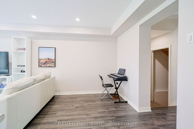 196 Heron St, House attached with 3 bedrooms, 3 bathrooms and 2 parking in Welland ON | Image 15