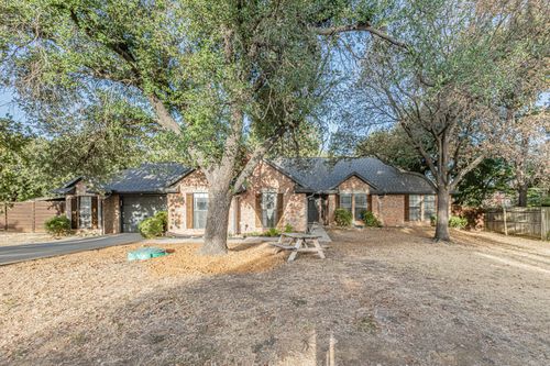 521 Meadowbrook St, Lake Dallas, TX, 75065-2311 | Card Image