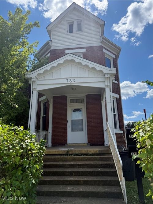 732 Elberon Ave, Zanesville, OH, 43701-3713 | Card Image