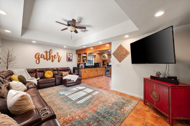 501 N Mount St, House other with 3 bedrooms, 3 bathrooms and null parking in Fairfield TX | Image 11