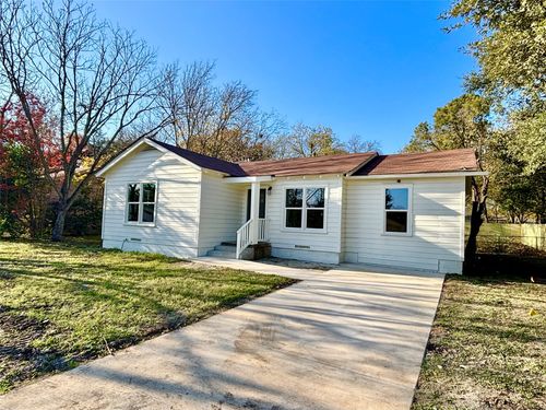 1104 W 10th St, Mcgregor, TX, 76657-1976 | Card Image