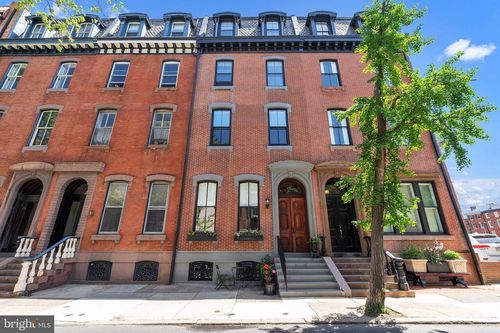 ph-327 S 17th St, PHILADELPHIA, PA, 19103-6712 | Card Image