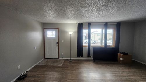 136 15th Ave Nw, Great Falls, MT, 59404-1840 | Card Image