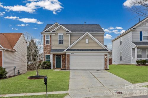 2051 Moss Creek Dr, Harrisburg, NC, 28075-6696 | Card Image
