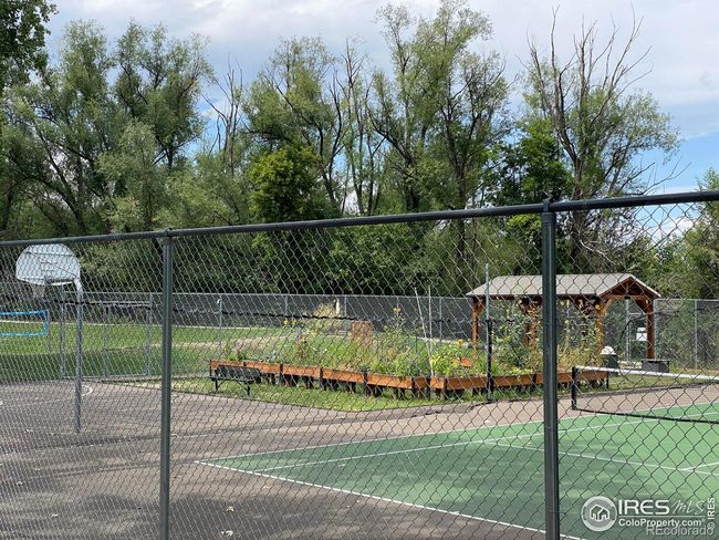 HOA tennis courts and gardens | Image 38