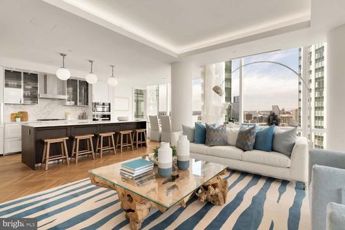 1903-300 International Dr, BALTIMORE, MD, 21202-4977 | Card Image