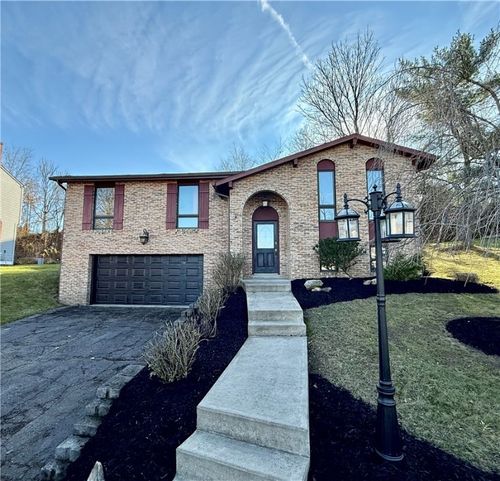 2841 Dolores Dr, South Park, PA, 15129-9500 | Card Image