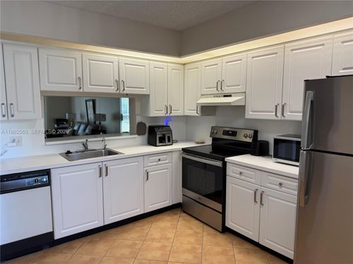 apt-209m-1110 Sw 125th Ave, Pembroke Pines, FL, 33027-1960 | Card Image
