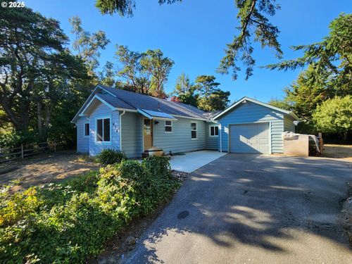 636 18th St, Port Orford, OR, 97465-9593 | Card Image
