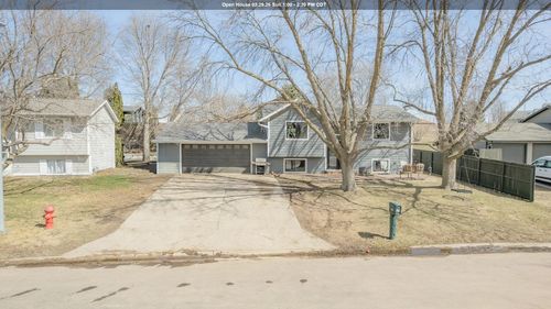 2731 Center Lake Dr, Spirit Lake, IA, 51360-7264 | Card Image