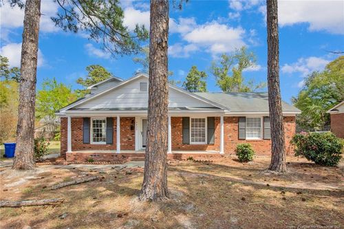 5432 Sandstone Dr, Fayetteville, NC, 28311-1294 | Card Image