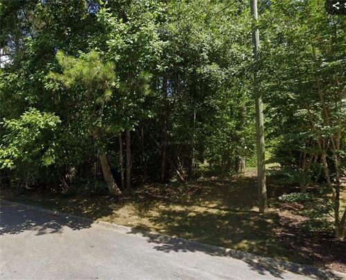 3840 Mountain Cove Rd, Snellville, GA, 30039-8429 | Card Image