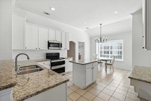 8313 Emerald Glen Ln, Frisco, TX, 75033-6265 | Card Image
