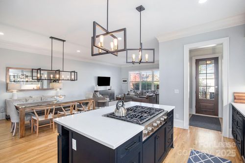 407 Louise Ave, Charlotte, NC, 28204-2337 | Card Image