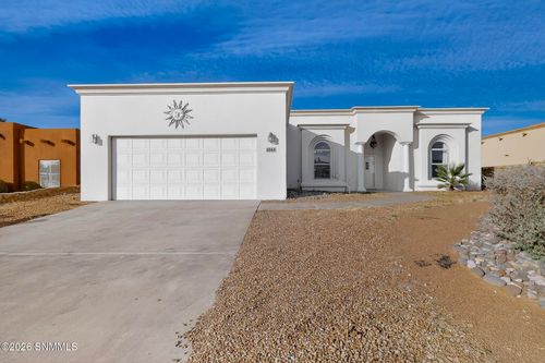 4664 Calle De Nubes, Las Cruces, NM, 88012-7589 | Card Image