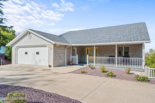 718 Swifts Hwy, Jefferson City, MO, 65109-2546 | Card Image