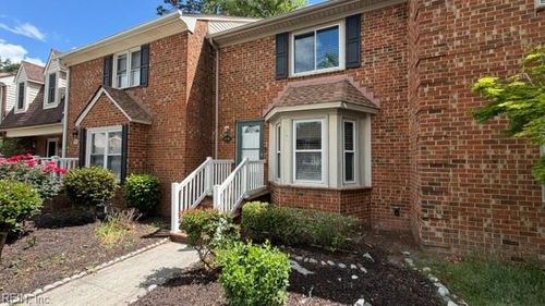 328 Faire Chase, Chesapeake, VA, 23322-7508 | Card Image
