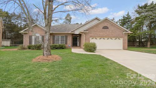 2804 Wingfield Pl, Charlotte, NC, 28210-8011 | Card Image