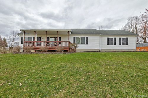 3125 W Castle Rd, Fostoria, MI, 48435-9553 | Card Image