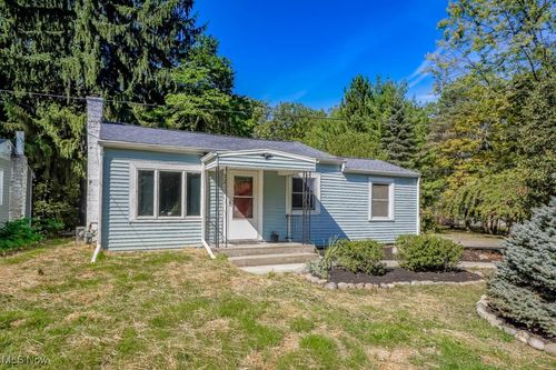 7210 Grove Ave, Bedford, OH, 44146-5711 | Card Image