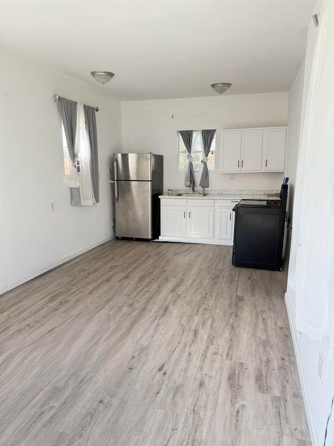 627 - 625 E Pipkin St, House other with 2 bedrooms, 1 bathrooms and null parking in Beaumont TX | Image 22