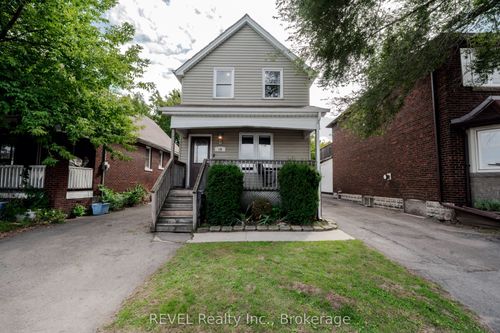 24 Imperial St, Hamilton, ON, L8L4E3 | Card Image