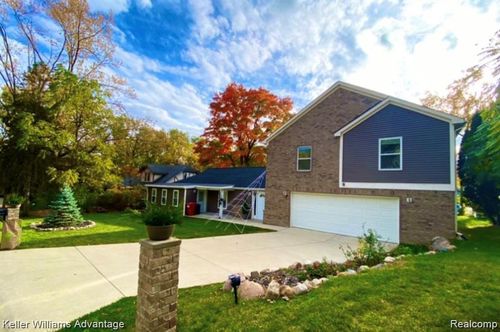 4066 Fieldview Ave, West Bloomfield, MI, 48324-2837 | Card Image