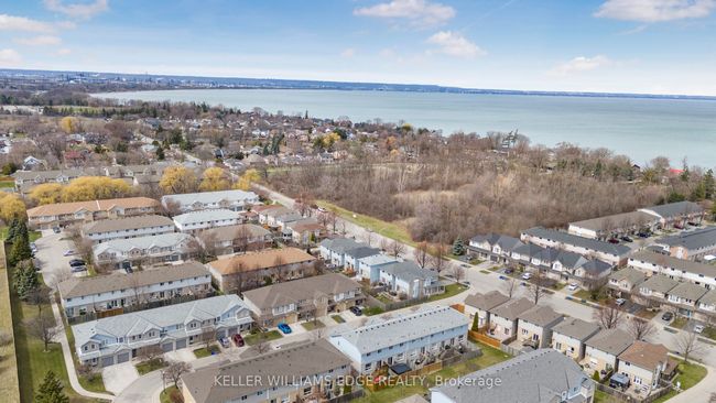 UNIT-40 - 104 Frances Ave, Condo with 2 bedrooms, 3 bathrooms and 1 parking in Stoney Creek ON | Image 23
