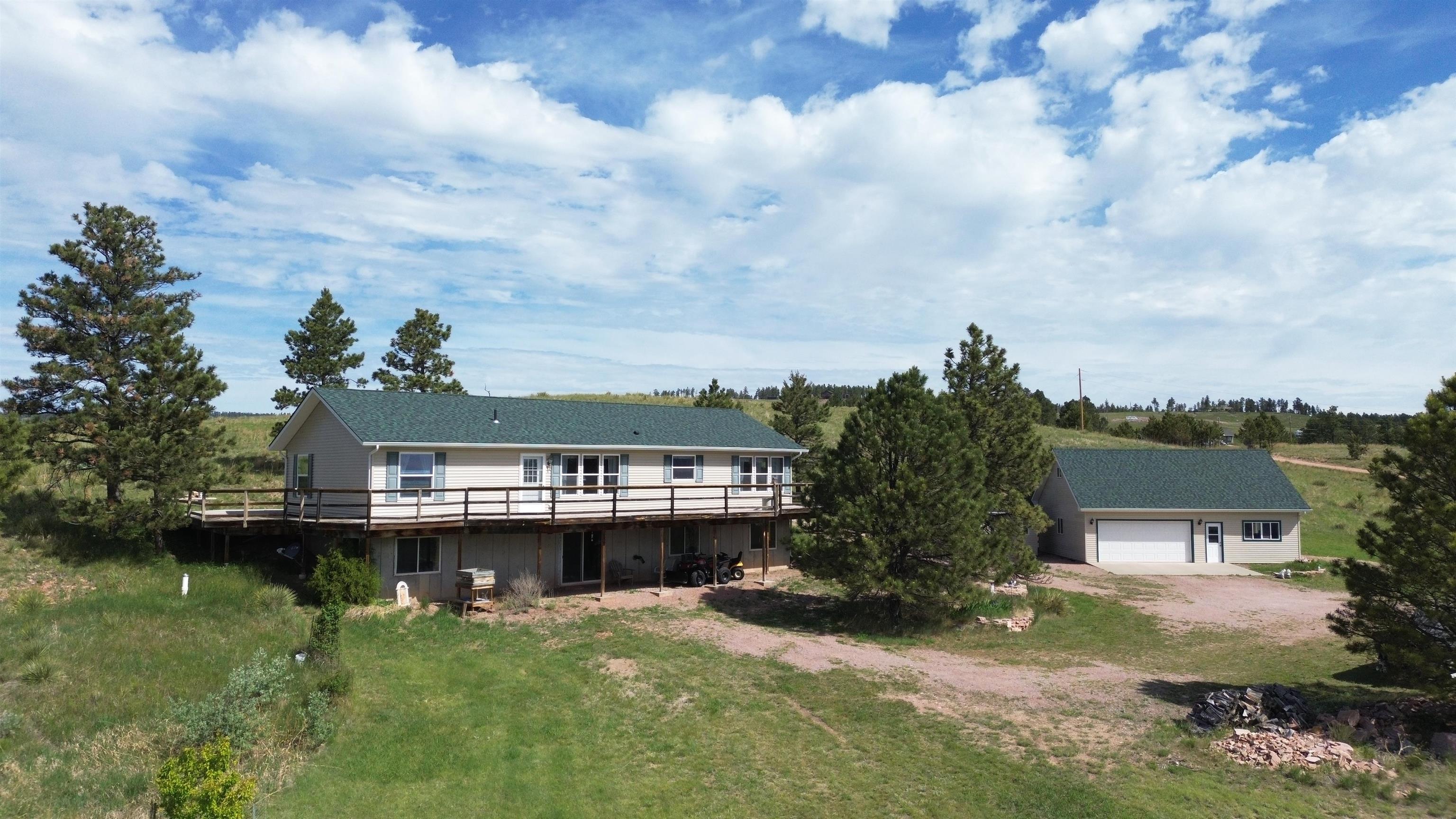 Forest Rd, Hot Springs, SD 57747