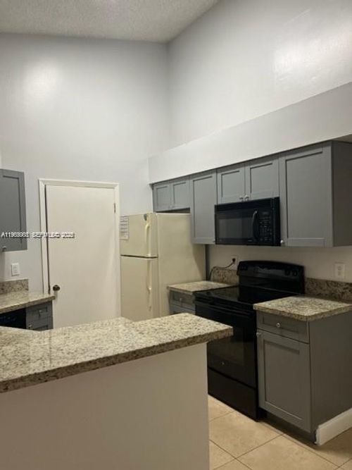 apt-1009-9999 Summerbreeze Dr, Sunrise, FL, 33322-5880 | Card Image