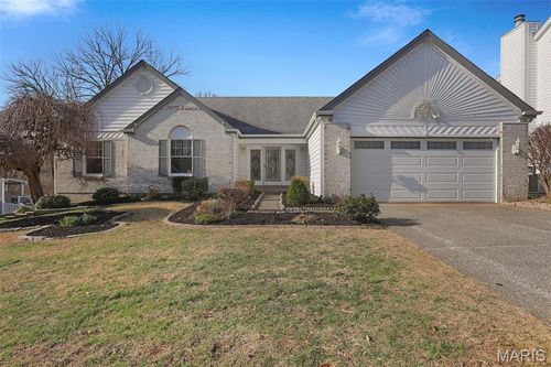 2060 Lost Meadow Dr, Saint Charles, MO, 63303-4426 | Card Image