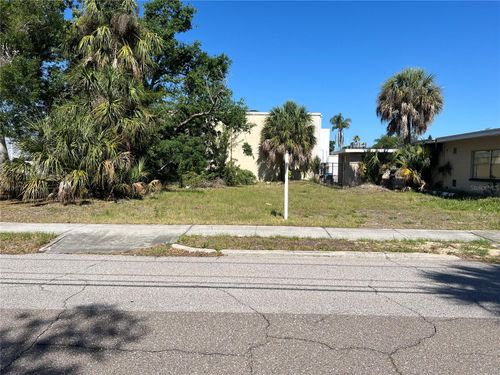 1104 N Garden Ave, Clearwater, FL, 33755-3028 | Card Image