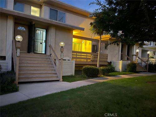 unit-223-2658 Worden St, San Diego, CA, 92110-5850 | Card Image