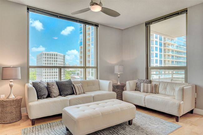 APT-1301 - 300 Bowie St, Condo with 2 bedrooms, 2 bathrooms and 2 parking in Austin TX | Image 16
