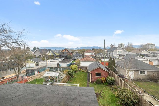 1287 E 28 Th Avenue, House other with 6 bedrooms, 1 bathrooms and 1 parking in Vancouver BC | Image 24