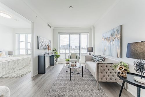 307-38 Water Walk Dr, Unionville, ON, L3R6M8 | Card Image