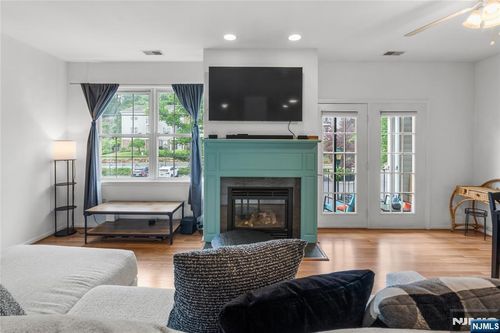 68 Mountainview Ct, Riverdale, NJ, 07457-1055 | Card Image