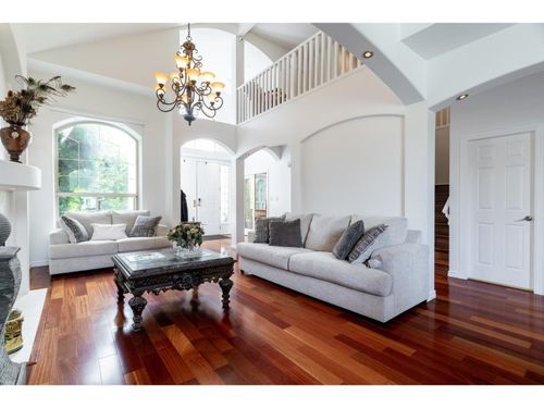 8XXX 169a St, Surrey, BC, V4N4V1 | Card Image