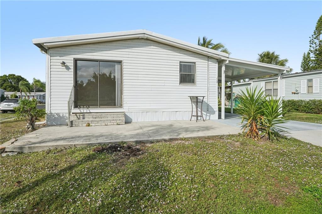 Residential in NAPLES 2