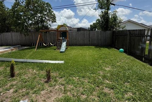 1511 Schnell Dr, Arabi, LA, 70032-1658 | Card Image