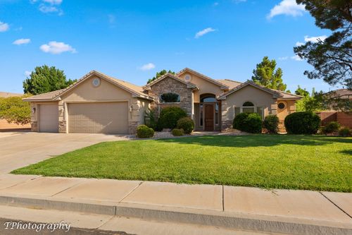 753 E Castle Stone Dr, Washington, UT, 84780-8201 | Card Image