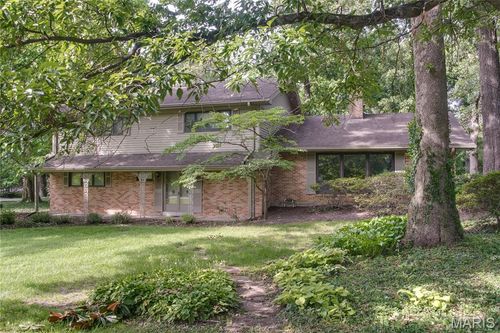 103 Frontenac Forest, Frontenac, MO, 63131 | Card Image