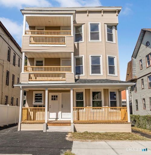 84 Waldorf Ave, Bridgeport, CT, 06605-2547 | Card Image