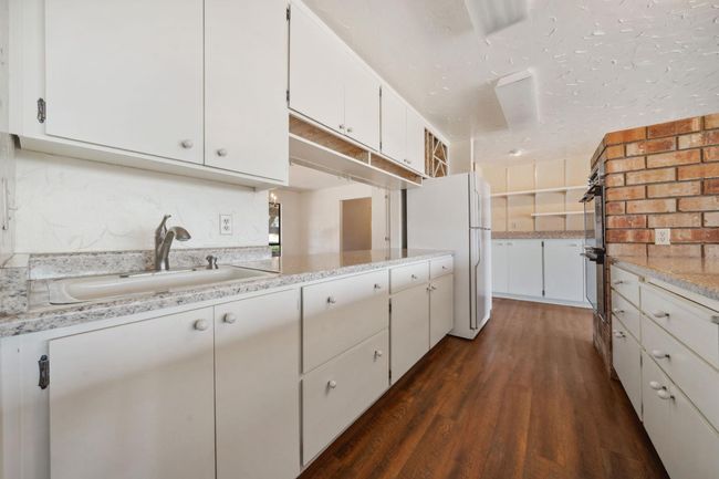 Kitchen | Image 18