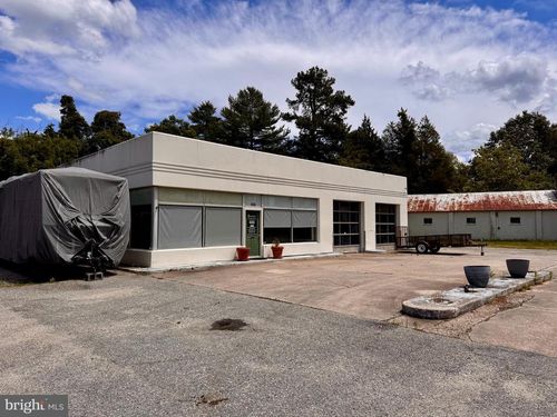 4537 Irvington Road, Irvington, VA, 22480 | Card Image