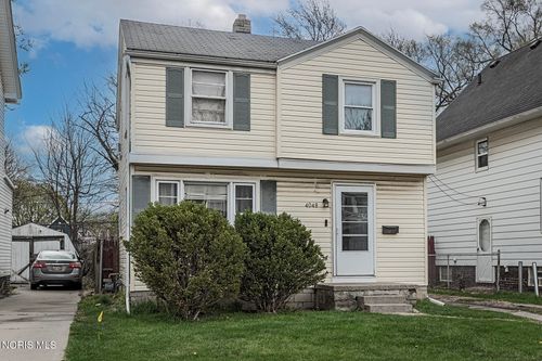 4048 Asbury Dr, Toledo, OH, 43612-1802 | Card Image