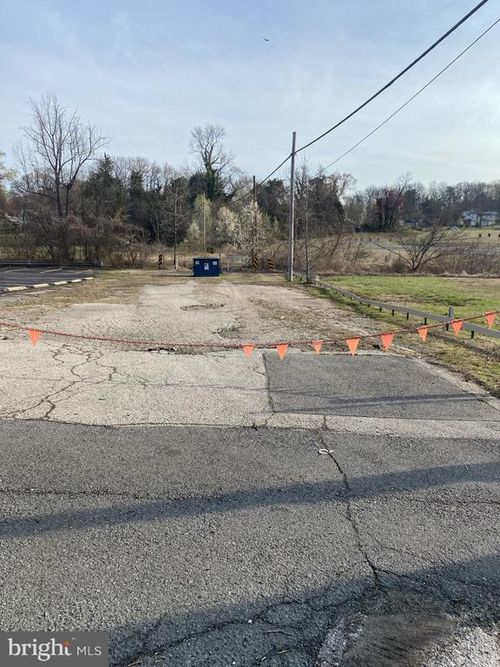 4208 Inn St, Triangle, VA, 22172-1720 | Card Image