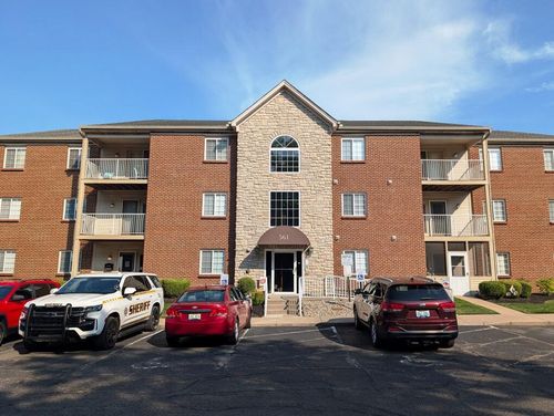 10-561 Napa Valley Ln, Crestview Hills, KY, 41017-5128 | Card Image